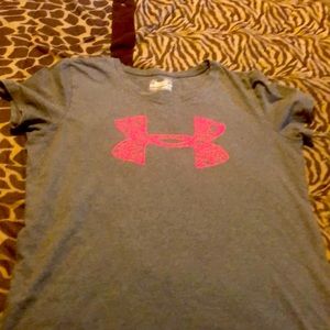 Grey Under Armur tee shirt